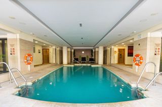 Apartament a Calle el pinar. Piso de 111 m2  terraza de 25 m2 en altos de los monteros marbel