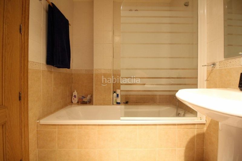 Foto 127d8f09-9f79-49f4-af55-2532d6a94103. Doppelhaus mit heizung parking pool in Alovera