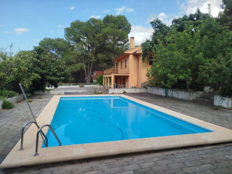 Foto b1af1eec-0498-4d10-b1f0-988a55301d5e. Xalet amb aparcament piscina a El Pilar Ontinyent