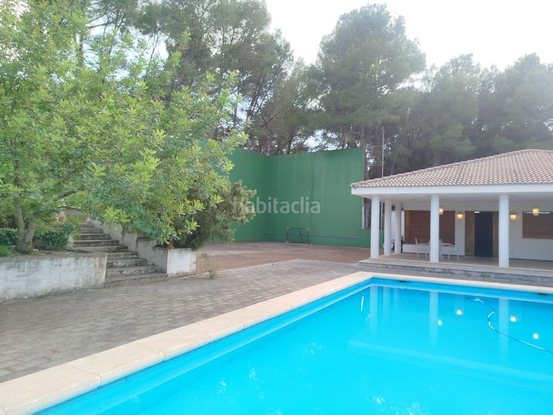 Foto b80d6fbe-6787-400e-9820-537e4812b642. Xalet amb aparcament piscina a El Pilar Ontinyent