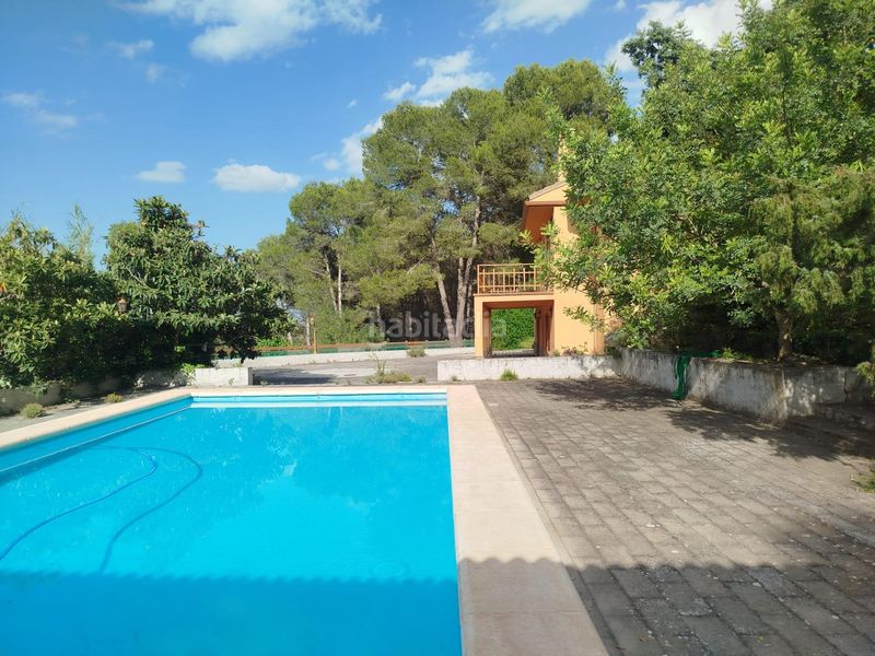 Foto dc767ef5-f611-452b-b99e-a574f61d3f33. Xalet amb aparcament piscina a El Pilar Ontinyent