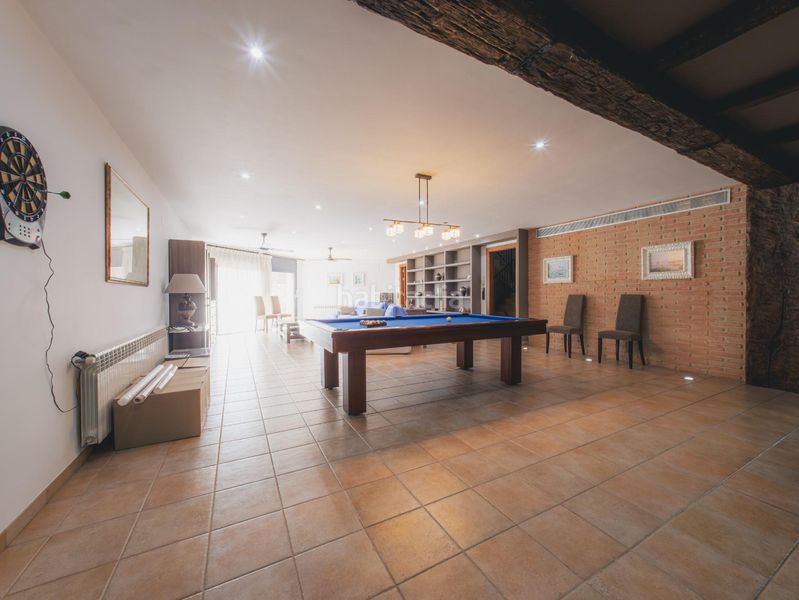 Foto 90af72e9-5b0b-4cc3-8b06-b30d769cda09. Casa amb aparcament piscina a Ampolla (L´)