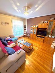 Flat  Leopoldo alas clarin 29. Piso de 3 habitaciones en mieres