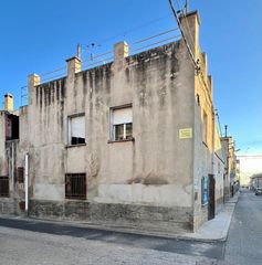 Haus  Generalitat de la 47. Casa para reformar completamente en calle principal