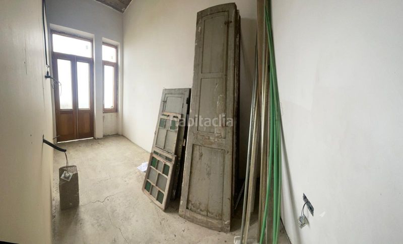 Foto e11a8d29-c318-44d9-a9aa-f3bf2ea83376. Casa adossada a Centro Orotava (La)
