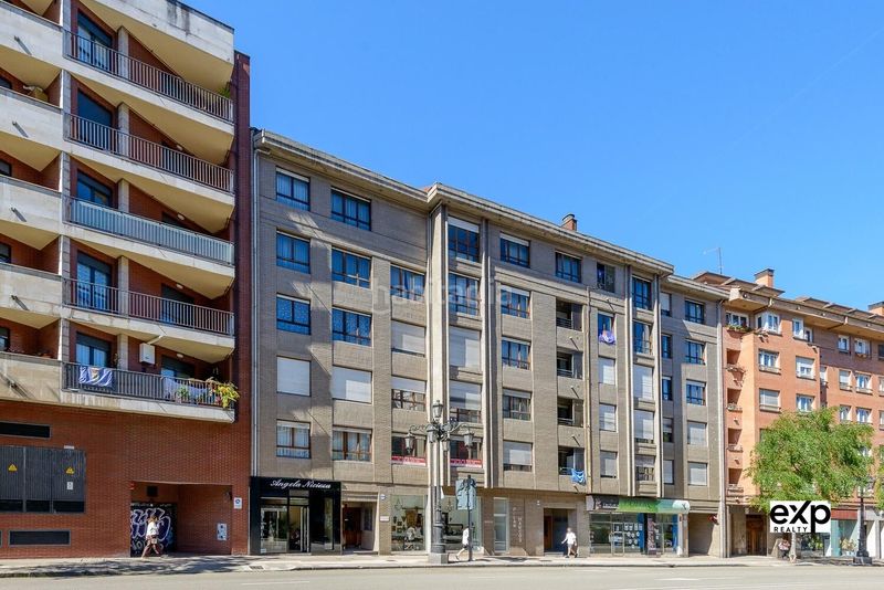Foto a7cb2793-1f9d-45c7-aeb8-63479b589747. Dúplex amb calefacció a Vallobín Oviedo