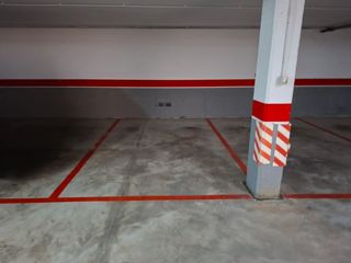 Aparcament cotxe a Avenida Avenida Don Juan de Borbón