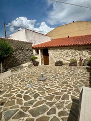 Haus in Carretera 2. Casa con encanto, zona exterior privada con barbacoa en ledesma