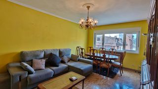 Piso en Llano ponte 30. Gran oportunidad en oviedo  amplitud, garaje y ubicación estraté