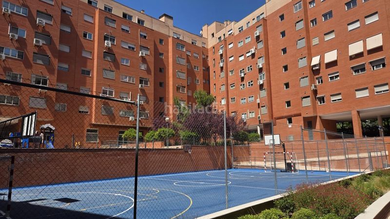 Foto 45355adf-2477-47c4-9044-b820b58a3b83. Àtic amb calefacció aparcament a Sanchinarro Madrid