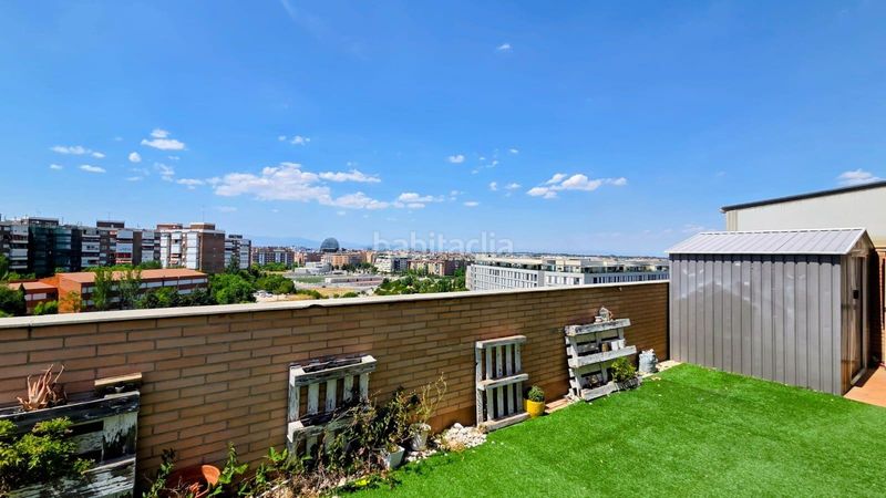 Foto bfa73ac6-d824-4fdd-9f6f-5bd72ce48d4c. Àtic amb calefacció aparcament a Sanchinarro Madrid