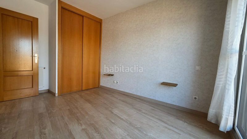Foto e4e2ab3e-7df9-4c70-8867-efd56424344b. Àtic amb calefacció aparcament a Sanchinarro Madrid