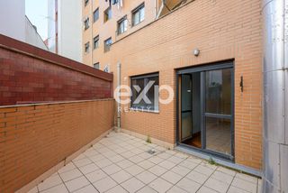 Appartamento in Antonio cachero 10. Vivienda con terraza en nuevo roces  comodidad, espacio y calida