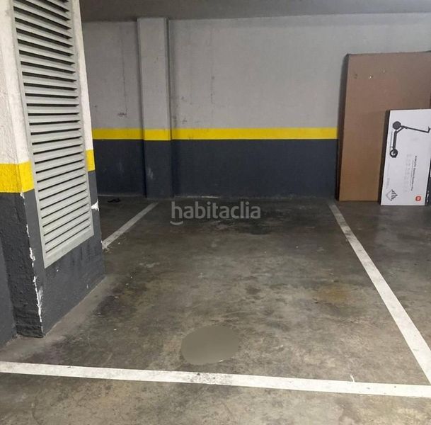 Foto 2b77e4b3-b0a8-4a9f-aa0f-83936fb52ba4. Aparcament cotxe a La Punta Valencia