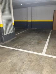 Parking coche en La Punta. Olvídate de dar vueltas buscando aparcamiento en valencia!