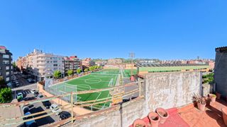 Etagenwohnung  Pare castells 33. Amplia vivienda con vistas despejadas, frente al polideportivo v