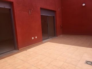 Attique  Reina. Bonito ático de dos habitaciones con garaje y trastero