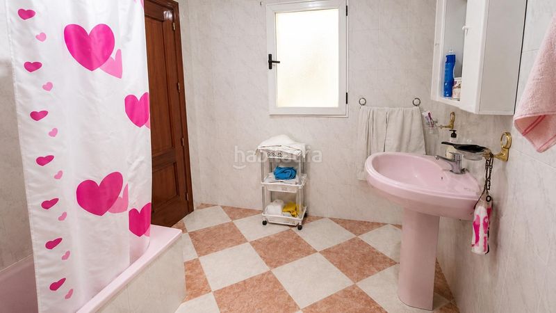 Foto 088780ce-13af-41e8-b125-85e3bbeaf1c7. Casa amb aparcament a Montefrío