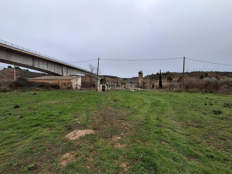 Foto a7c06f8e-3cd3-424a-9d1e-df3cd9d066f8. Xalet a Riba-roja d´Ebre