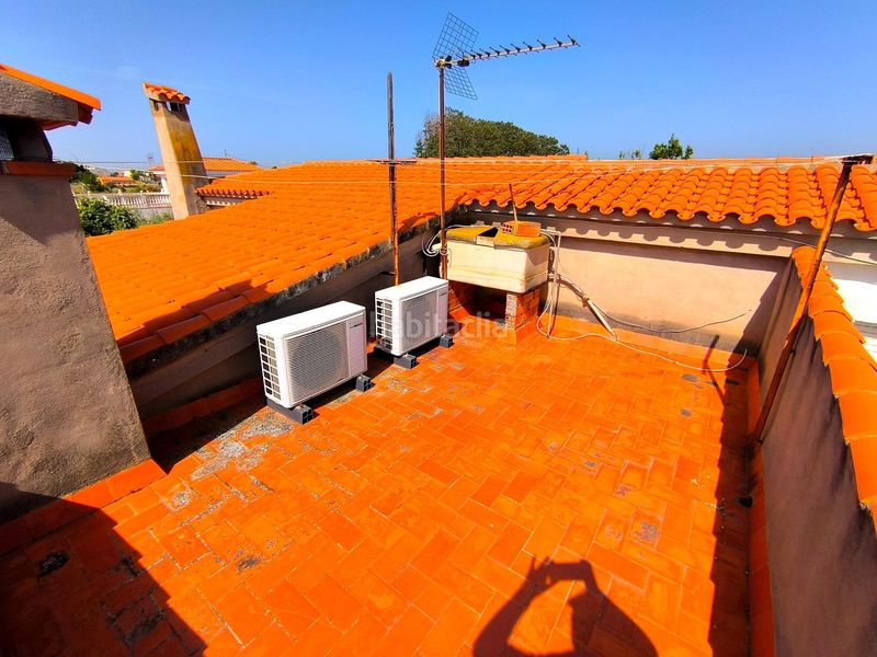 Foto ec1f9bdd-a165-40ac-af09-3df78a7c2b59. Casa amb aparcament a Playa-Ben Afeli Almazora / Almassora