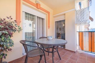 Apartament  Calle calle río lanjarón. Amplio piso de 3 dormitorios, 2 baños y terraza en las lagunas d