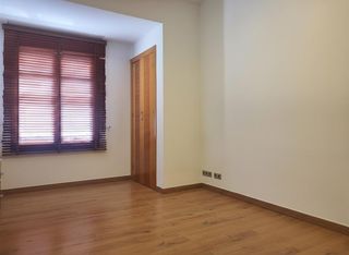 Pis  Ramon y cajal. Céntrico piso en finca señorial reformado