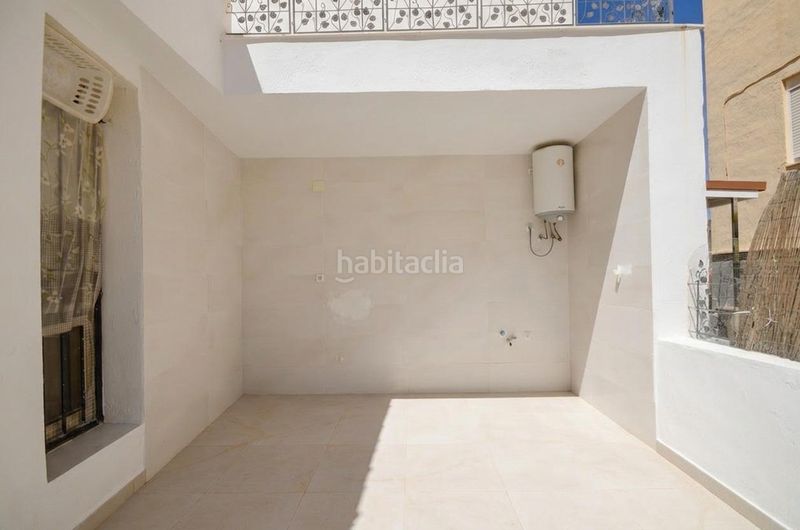 Foto 55aac789-59c0-4da8-8f9c-53e6c4e7fdf0. Casa a calle virgen carmen 28 a Macael