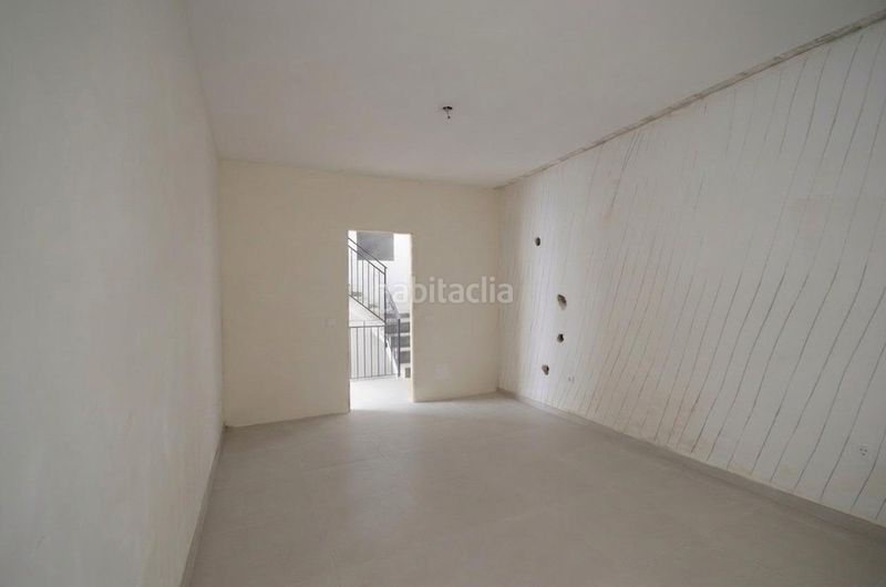 Foto 79091cbc-4a72-42f0-81c5-a934cab93e26. Casa a calle virgen carmen 28 a Macael