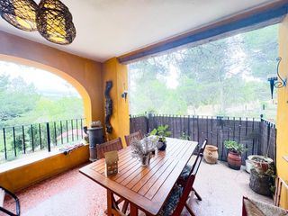 Xalet  Urbanizacion bon aire. Casa con parcela de 1.489 m2 en entorno natural en bonaire, tibi