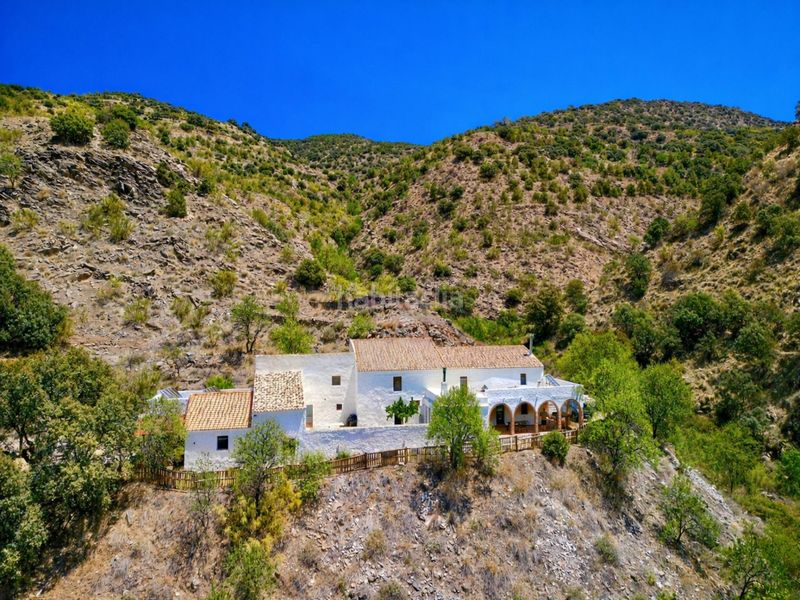 Foto 084d2a26-b84e-49dc-aa24-88996bedb413. Masia a Sierro