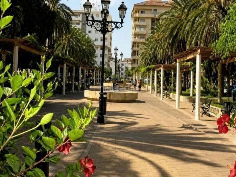 Foto 5909f207-dd96-452b-ae39-b10734a5375f. Àtic amb calefacció aparcament piscina a Centro ciudad Fuengirola