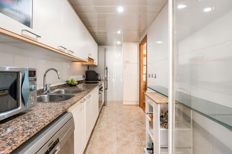 Foto fa463d04-8107-409e-bd13-32d27695add8. Pis amb calefacció aparcament a Via Europa - Parc Central Mataró