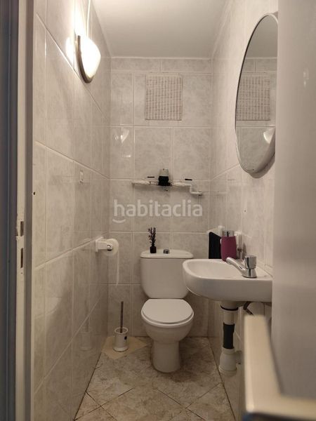 Foto 28fa31cd-92a4-4637-9add-0b6b8590f4e9. Local comercial a Mont Olivet Valencia