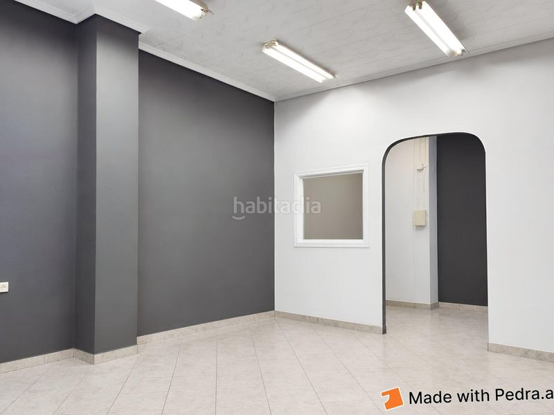 Foto cd491f62-bfec-493d-bad9-f4eb51a1a3dd. Local comercial a Mont Olivet Valencia