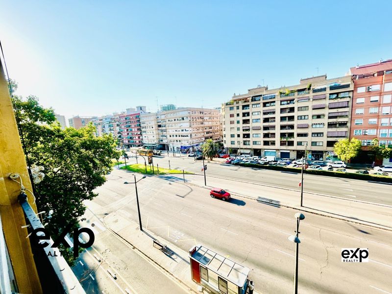 Foto b0164d24-a6c1-4f1d-911f-51da4dcead93. Pis a Tres Forques Valencia