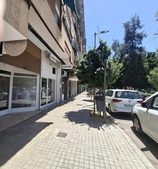 Local Comercial en Calle FRAY JUNIPERO SERRA