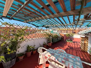 Casa  Calle adrian pastor 9. Finca con dos viviendas independientes para entrar a vivir !!!!!