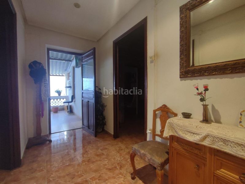 Foto e975a705-bc9d-44d1-bcf1-22d63fa60df3. Casa a Plaza Castelar - Mercado Central Elda