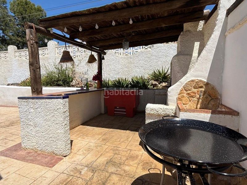 Foto 5873e903-e135-43a2-acbb-447b9e2f47ad. Xalet amb aparcament piscina a Busot