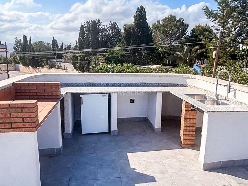 Foto be538a3e-fc3f-483f-b802-23bf434e7bc6. Xalet amb aparcament piscina a Busot