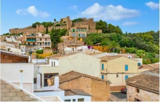 Foto 6fb652d0-a0f3-4f7d-b841-71824d9f0974. Edificio casa señorial histórica edificio con unidad comercial viviendas 2 viviendas mallorca cerca del mar. en Capdepera