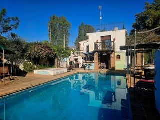 Xalet a Guaro. Guaro se vende casa con 2.100m2 de terreno, agua y luz, muy buen
