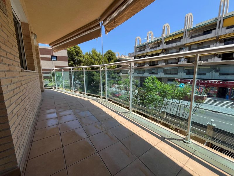 Foto a9ba3c60-c76e-48b6-9fc3-0dcf8568c499. Pis amb aparcament piscina a pla de maset - cap de Salou Salou