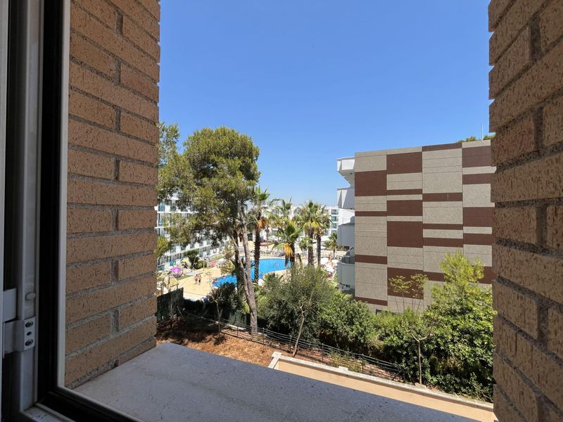 Foto b5cac9a8-3c40-4a74-afc9-e2db04464467. Pis amb aparcament piscina a pla de maset - cap de Salou Salou