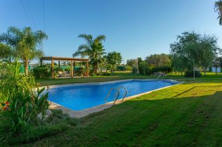 Chalet en Caballero Bonald-S. José Obrero-Guadalcacín. Espectacular chalet en finca de 4000m2