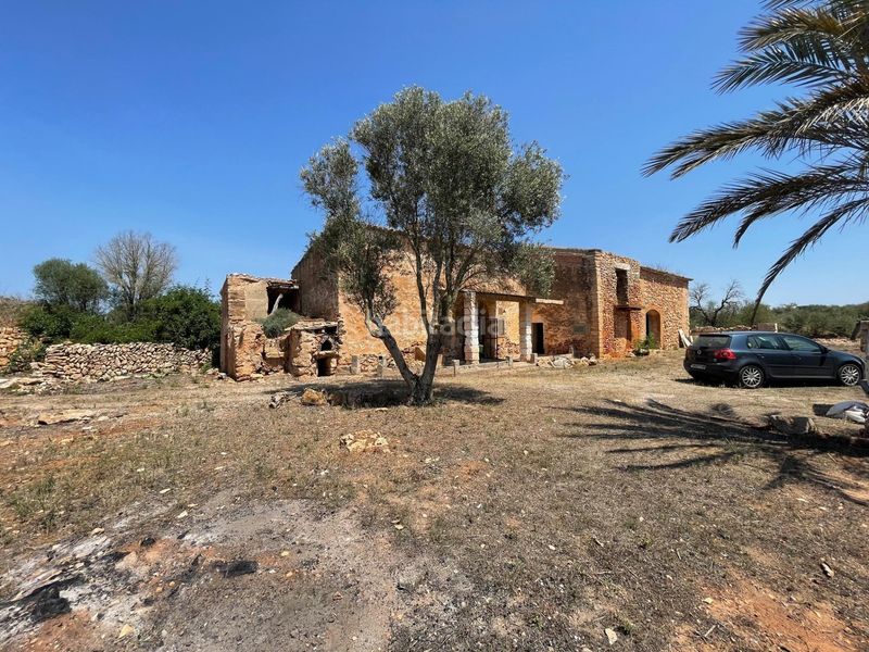 Foto c1e72c81-8868-4766-b542-7777d159af62. Masia a Llucmajor interior Llucmajor