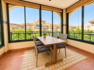Apartament  Polonia. Ubicación exclusiva en la codiciada zona de novamar apartamento