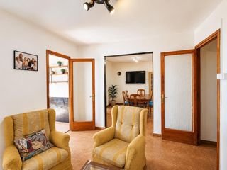 Flat in Centre. Piso de 151 m2 con terraza y vistas al mar en el centro de areny
