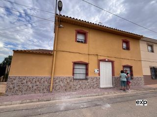 Casa a schiera in Tobarra. Encantadora casa en cordovilla  tranquilidad en un destino rural