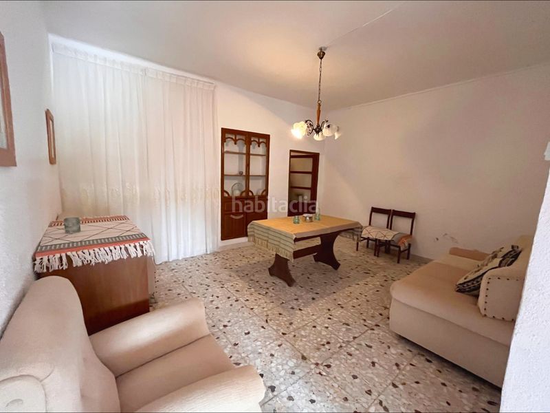 Foto 41485083-126b-4fb8-a887-b041da1cd10b. Casa adossada amb aparcament a Tobarra